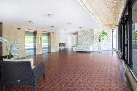 Купить кондоминиум в Майами, Флорида 2 спальни, 84.91м2, № 2060885 - фото 29