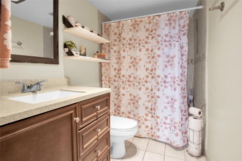 Купить кондоминиум в Майами, Флорида 2 спальни, 84.91м2, № 2060885 - фото 23