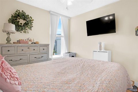 Купить кондоминиум в Майами, Флорида 2 спальни, 84.91м2, № 2060885 - фото 21