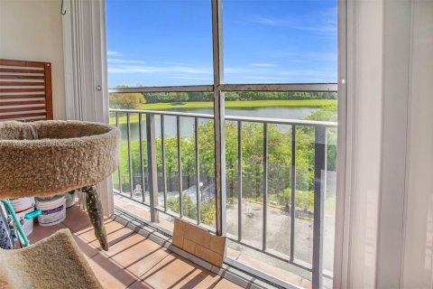 Купить кондоминиум в Майами, Флорида 2 спальни, 84.91м2, № 2060885 - фото 24