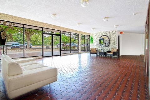 Купить кондоминиум в Майами, Флорида 2 спальни, 84.91м2, № 2060885 - фото 28