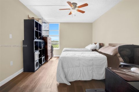 Купить кондоминиум в Майами, Флорида 2 спальни, 84.91м2, № 2060885 - фото 12