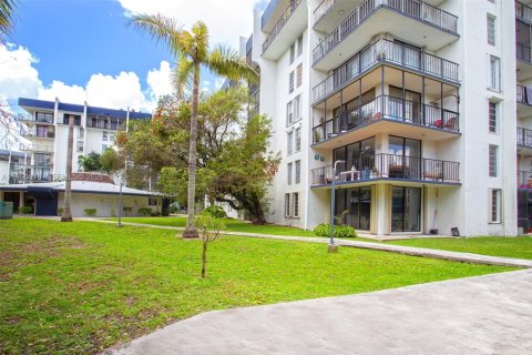 Купить кондоминиум в Майами, Флорида 2 спальни, 84.91м2, № 2060885 - фото 30