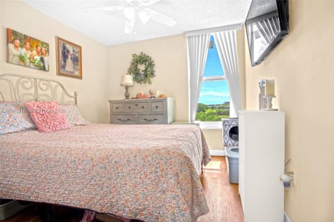 Купить кондоминиум в Майами, Флорида 2 спальни, 84.91м2, № 2060885 - фото 20