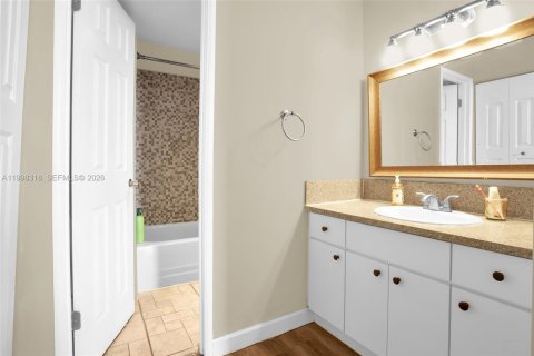 Купить кондоминиум в Майами, Флорида 2 спальни, 84.91м2, № 2060885 - фото 17