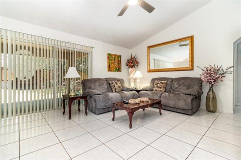 Villa ou maison à vendre à Clermont, Floride: 3 chambres, 158.12 m2 № 1746541 - photo 6