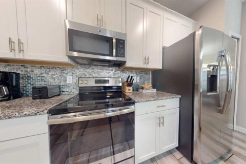 Adosado en alquiler en Kissimmee, Florida, 4 dormitorios, 177.81 m2 № 1843365 - foto 13