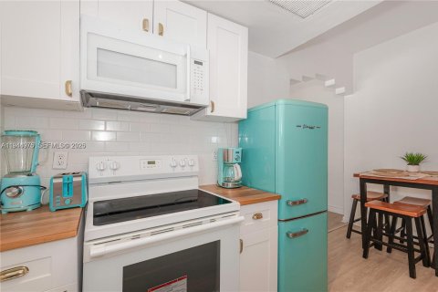 Copropriété à louer à Miami Beach, Floride: 1 chambre, 46.45 m2 № 2000875 - photo 19