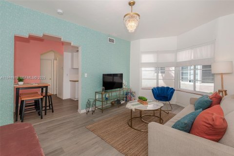 Copropriété à louer à Miami Beach, Floride: 1 chambre, 46.45 m2 № 2000875 - photo 2