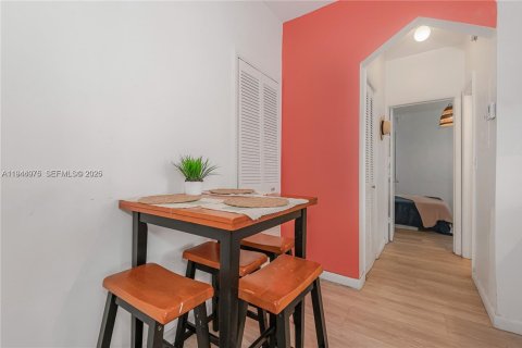 Copropriété à louer à Miami Beach, Floride: 1 chambre, 46.45 m2 № 2000875 - photo 12