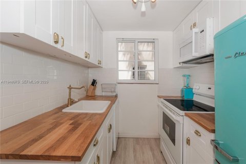 Copropriété à louer à Miami Beach, Floride: 1 chambre, 46.45 m2 № 2000875 - photo 23