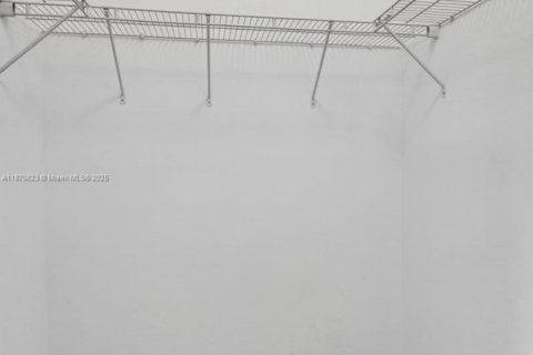 Купить таунхаус в Хомстед, Флорида 3 спальни, 137.77м2, № 1922309 - фото 17