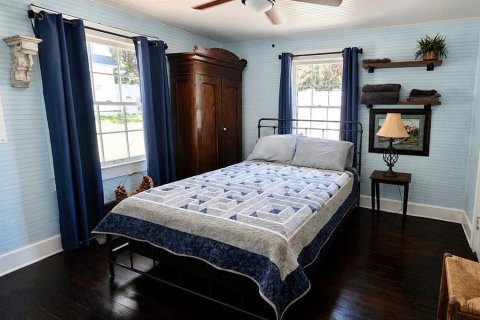 House in High Springs, Florida 4 bedrooms, 133.97 sq.m. № 2215808 - photo 5