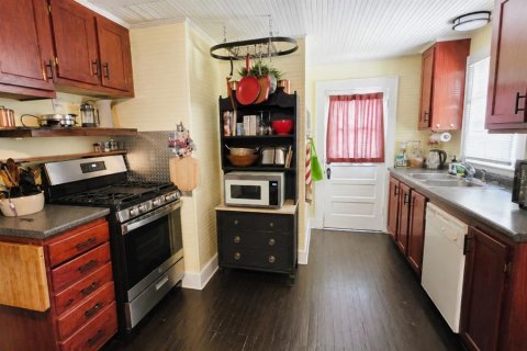 House in High Springs, Florida 4 bedrooms, 133.97 sq.m. № 2215808 - photo 4