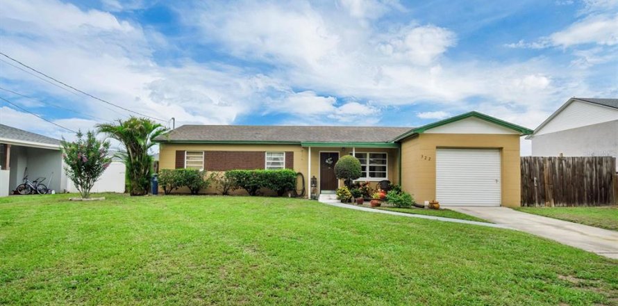 House in Mulberry, Florida 3 bedrooms, 111.2 sq.m. № 1765260