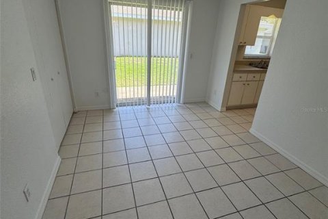 Apartamento en alquiler en Belleview, Florida, 3 dormitorios, 92.9 m2 № 1812574 - foto 5