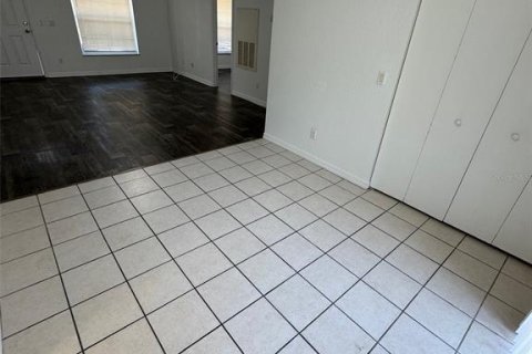Apartamento en alquiler en Belleview, Florida, 3 dormitorios, 92.9 m2 № 1812574 - foto 9