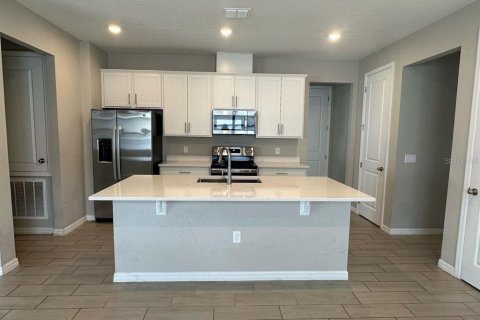 House in Haines City, Florida 3 bedrooms, 129.13 sq.m. № 1659660 - photo 3