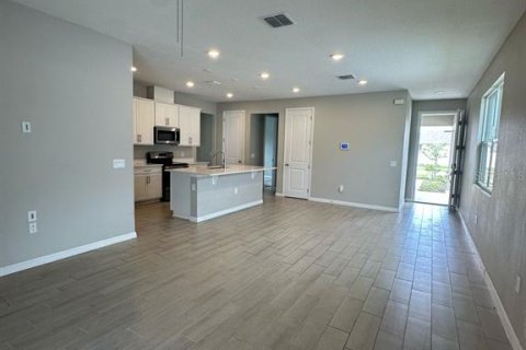 House in Haines City, Florida 3 bedrooms, 129.13 sq.m. № 1659660 - photo 7