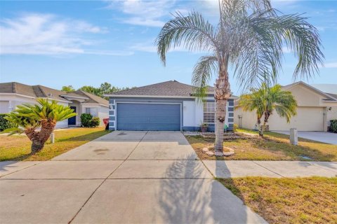 Casa en venta en Plant City, Florida, 3 dormitorios, 135.92 m2 № 1919692 - foto 1