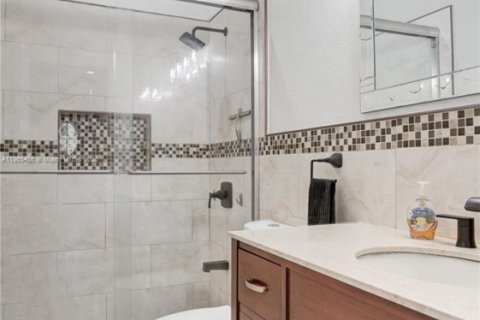 Снять в аренду виллу или дом в Мирамар, Флорида 4 спальни, 244.7м2, № 1957740 - фото 23