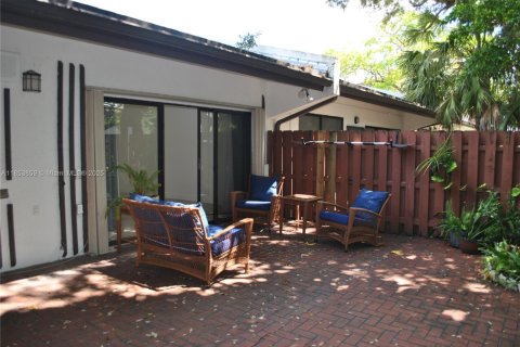 Condo in Miami, Florida, 2 bedrooms № 2076761 - photo 21