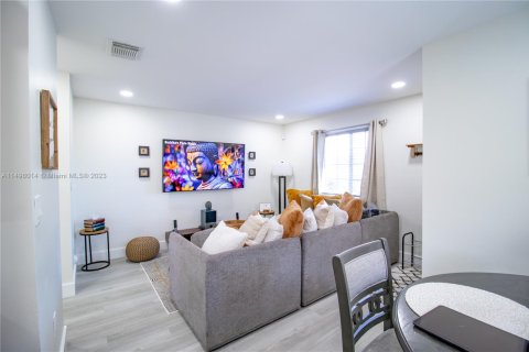 Adosado en alquiler en Cutler Bay, Florida, 2 dormitorios, 102.19 m2 № 2060043 - foto 3