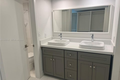 Купить кондоминиум в Авентура, Флорида 2 спальни, 96.43м2, № 2025400 - фото 11