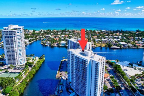 Купить кондоминиум в Авентура, Флорида 2 спальни, 96.43м2, № 2025400 - фото 25