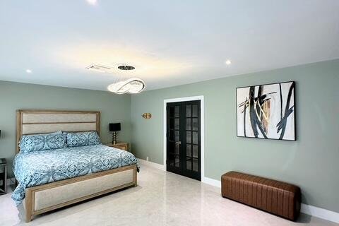 Casa en venta en Oakland Park, Florida, 5 dormitorios, 248.23 m2 № 2267798 - foto 19