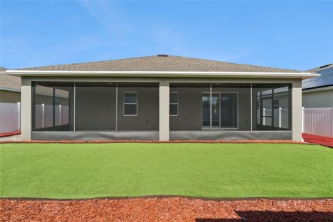 House in Kissimmee, Florida 3 bedrooms, 155.8 sq.m. № 2437793 - photo 5