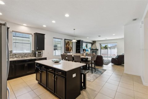 House in Kissimmee, Florida 3 bedrooms, 155.8 sq.m. № 2437793 - photo 7