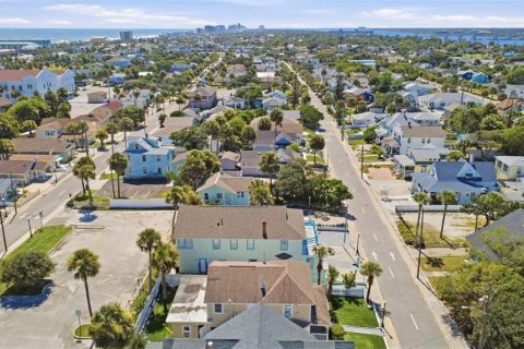 Commercial property in Daytona Beach, Florida 211.72 sq.m. № 2377945 - photo 8