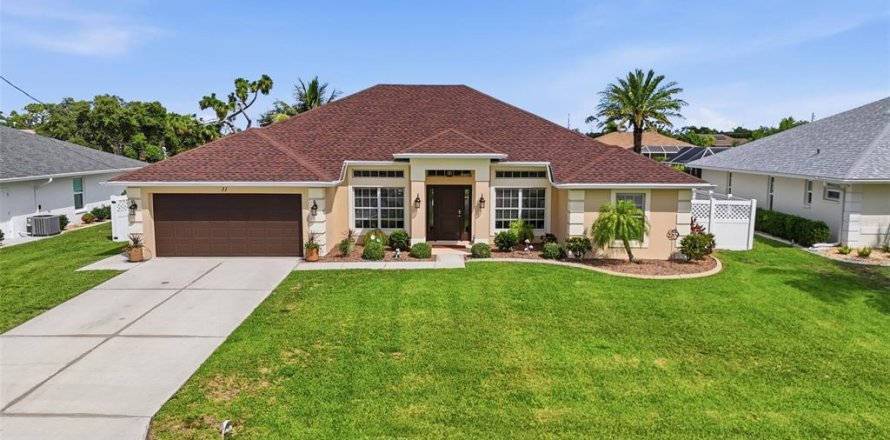 House in Rotonda, Florida 4 bedrooms, 200.67 sq.m. № 2099806