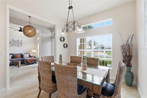 House in Rotonda, Florida 4 bedrooms, 200.67 sq.m. № 2099806 - photo 22