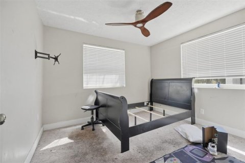 House in Jacksonville, Florida 4 bedrooms, 150.5 sq.m. № 2118974 - photo 11