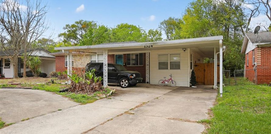 House in Jacksonville, Florida 4 bedrooms, 150.5 sq.m. № 2118974