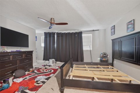 House in Jacksonville, Florida 4 bedrooms, 150.5 sq.m. № 2118974 - photo 13