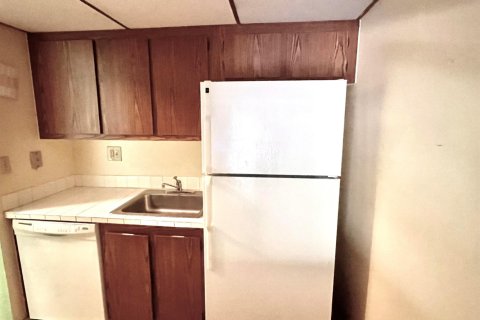 Condo in West Palm Beach, Florida, 1 bedroom  № 2169812 - photo 3