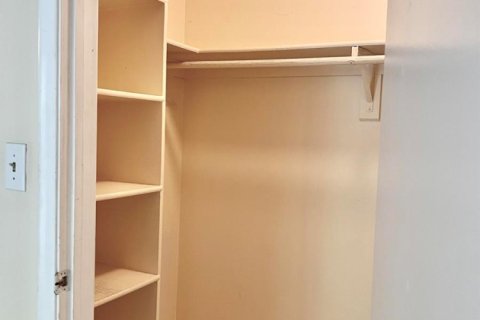 Condo in West Palm Beach, Florida, 1 bedroom  № 2169812 - photo 8