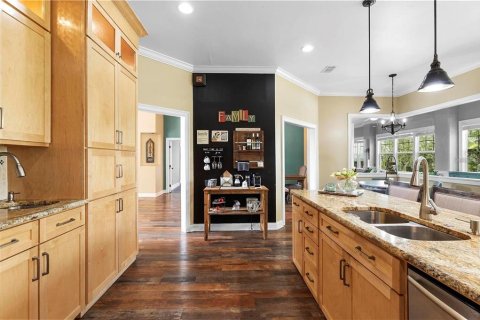 House in Clermont, Florida 6 bedrooms, 456.8 sq.m. № 1919749 - photo 8