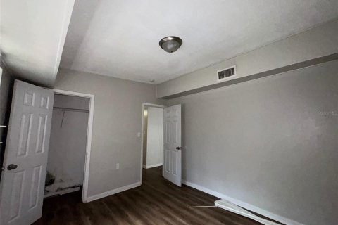 Casa en venta en Orlando, Florida, 4 dormitorios, 118.82 m2 № 2345090 - foto 3