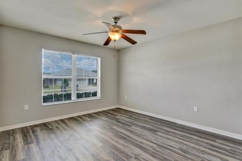 Villa ou maison à louer à Winter Haven, Floride: 4 chambres, 148.64 m2 № 2306824 - photo 13
