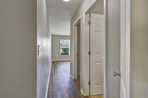 Villa ou maison à louer à Winter Haven, Floride: 4 chambres, 148.64 m2 № 2306824 - photo 12