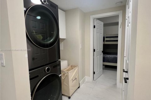 Condo in Aventura, Florida, 4 bedrooms  № 1971790 - photo 20