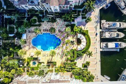 Condo in Aventura, Florida, 4 bedrooms  № 1971790 - photo 27