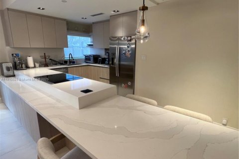 Condo in Aventura, Florida, 4 bedrooms  № 1971790 - photo 21