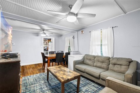 House in Clearwater, Florida 3 bedrooms, 99.31 sq.m. № 1614528 - photo 9