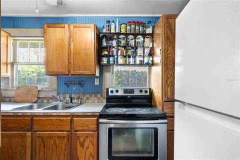 House in Clearwater, Florida 3 bedrooms, 99.31 sq.m. № 1614528 - photo 12