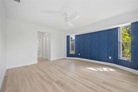 Купить виллу или дом в Пунта-Горда, Флорида 12 комнат, 209.68м2, № 1829664 - фото 19